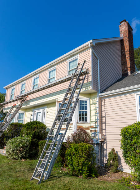 How To Choose The Right Materials for Your Siding Installation in 'Greenville, RI